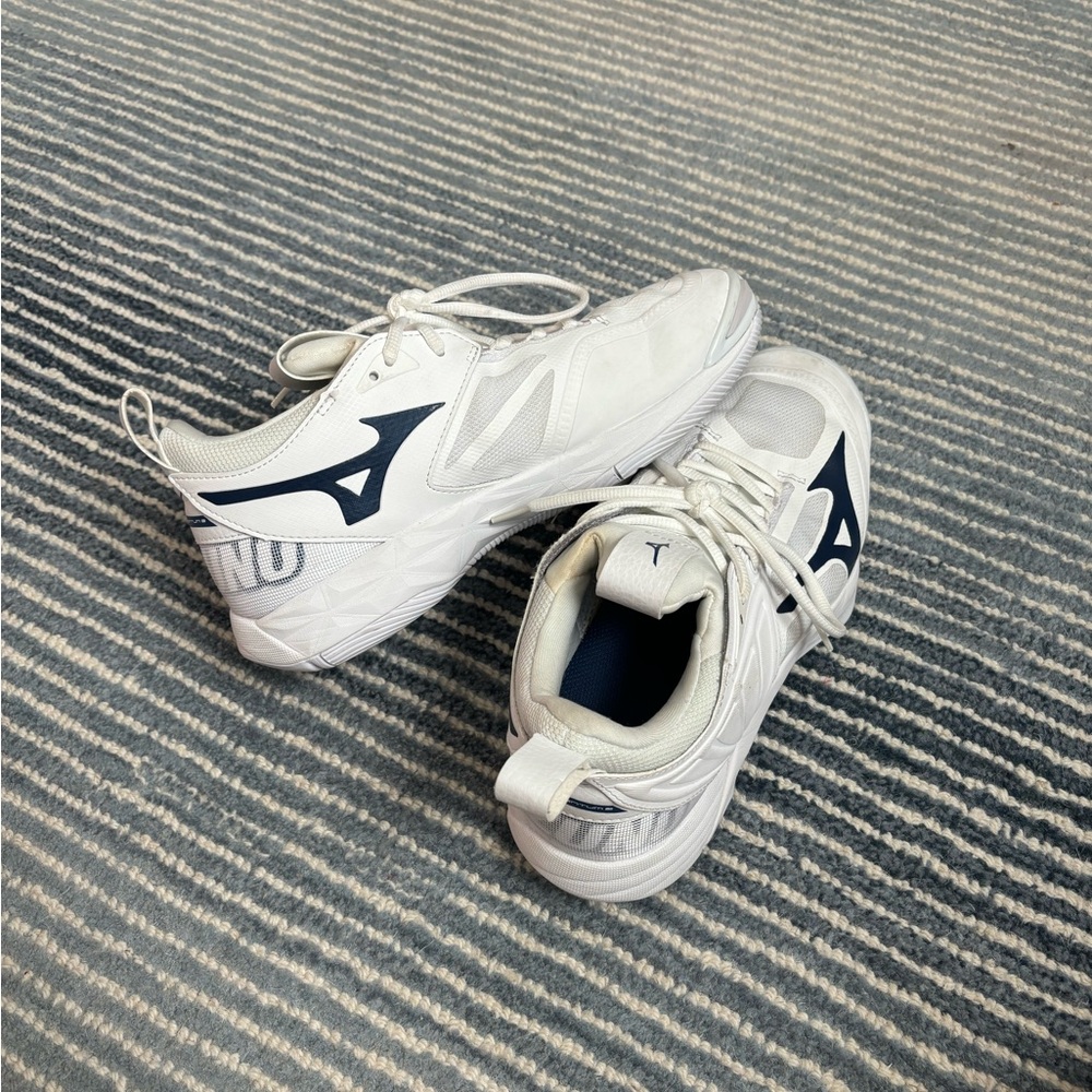 Mizuno Athletic Shoes